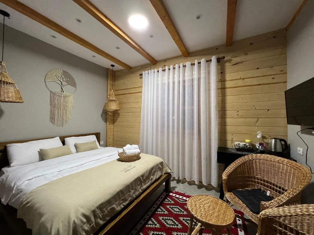 Guesthouse Villa Gurra Theth 4*,  Albanien